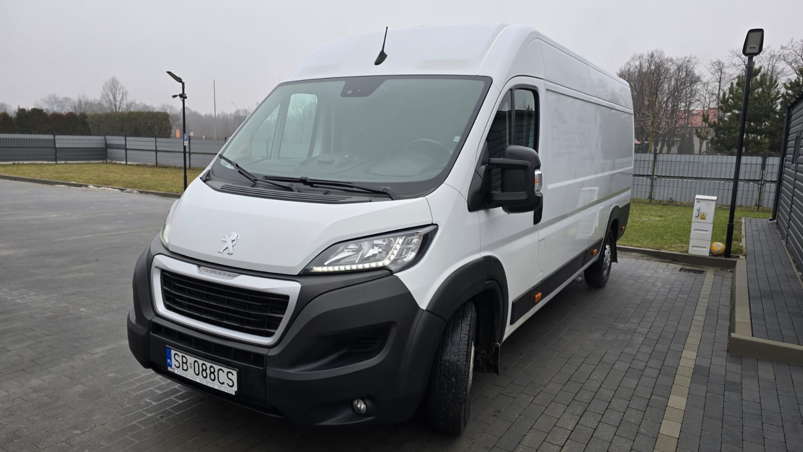 Wynajem busa dostawczego na dobę – Legnica - obrazek 7